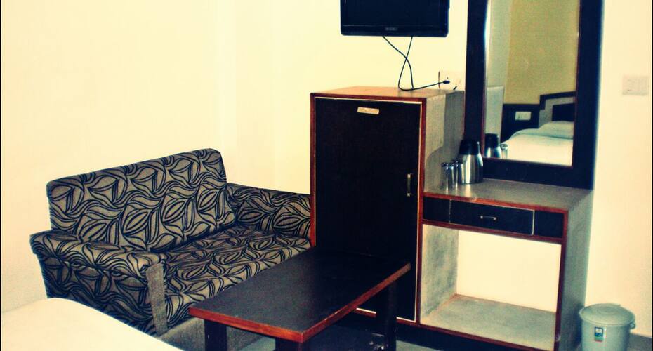 Hotel Vidya Residency, Katra 4